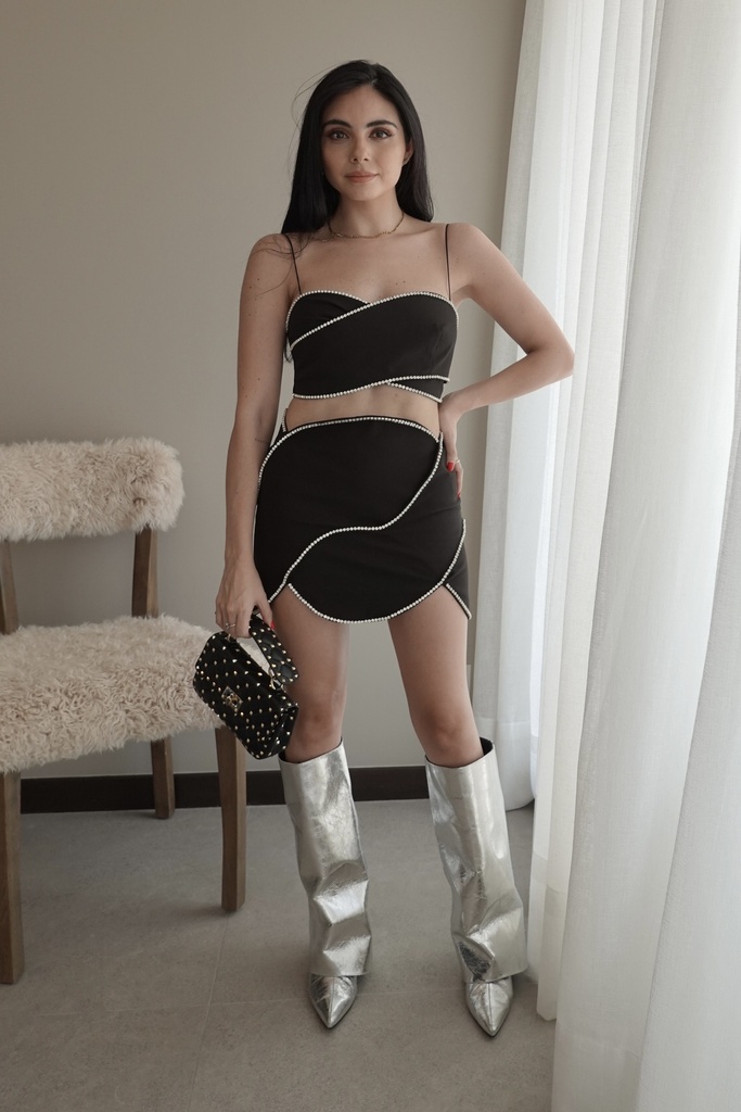 Conjunto Falda Corta Negro