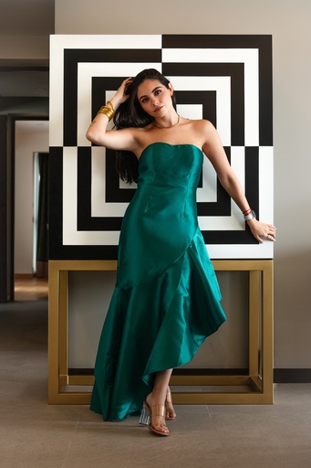Vestido Strapless Asymetrico Verde